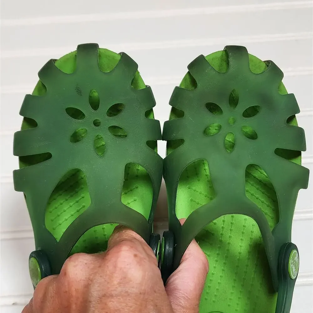 Crocs Shirley Girls Green Flower Cut-Out Sandals Size 12 Kids